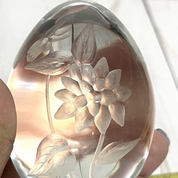 Clear Crystal Glass Paperweight w/ Etched Flowers- Egg Shaped - 3"L x 2"W - Picture 4 of 5